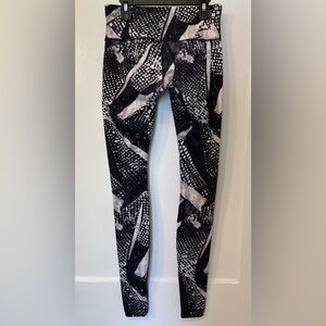 Lululemon Wunder Under Pant III Full-On Luon Static Mist White Black
